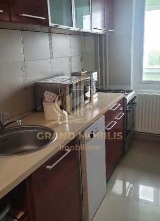 Apartament cu 2 camere, decomandat, cu balcon și boxă Torontalului