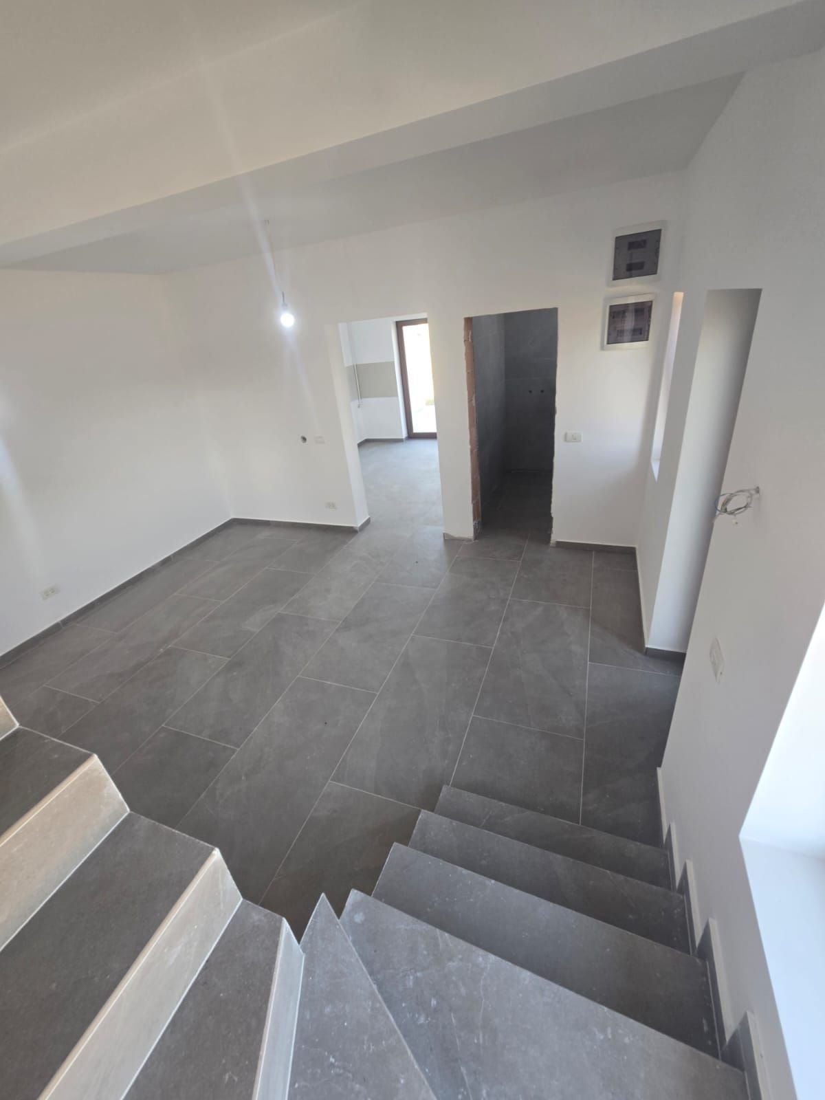 8ff45fb74a8741aca90d30a20ecbfa8e Duplex cu 4 camere, terasă și logie | Timișoara, Plopi | 172.000 €