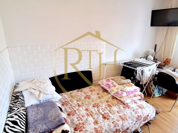 Oferim spre vanzare, Apartament cu 3 camere, Girocului, Sp. Judetean