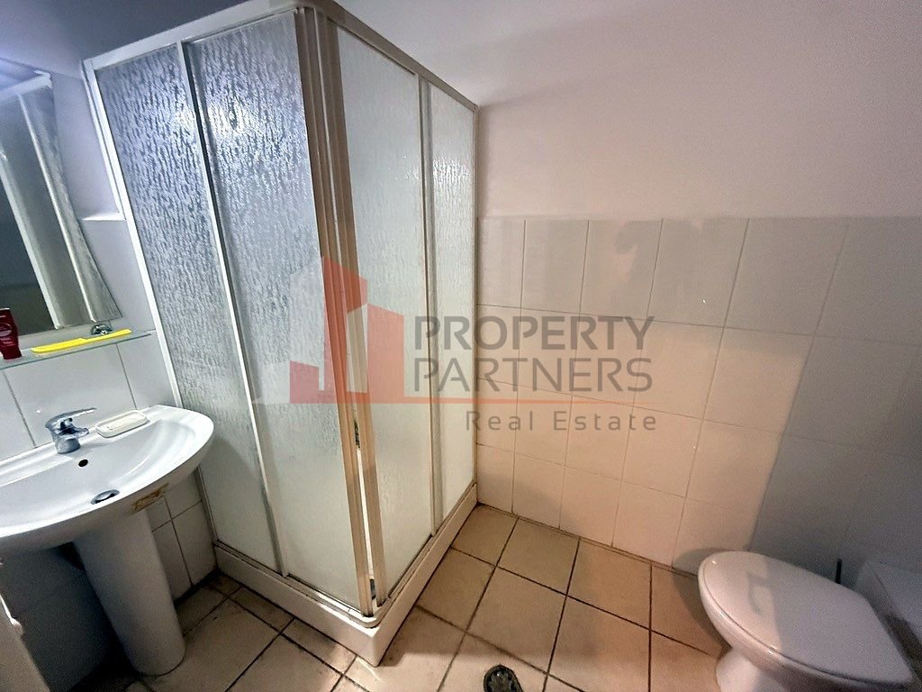 Apartament 3 camere, Bd. Carol I, vizavi de Hotel Montana, centrul Sinaiei