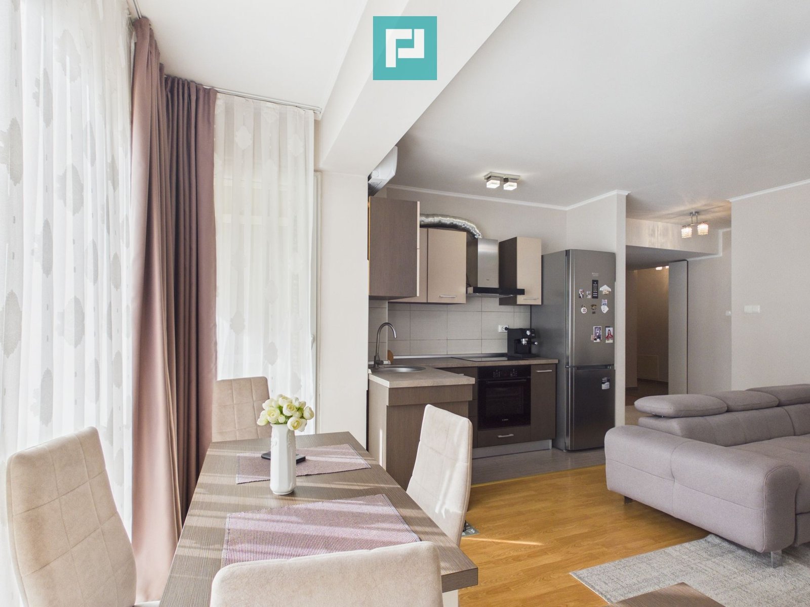 9225ae37acb841c086310e777136cfb5 Apartament de vânzare Nufărul Oradea, 65 mp