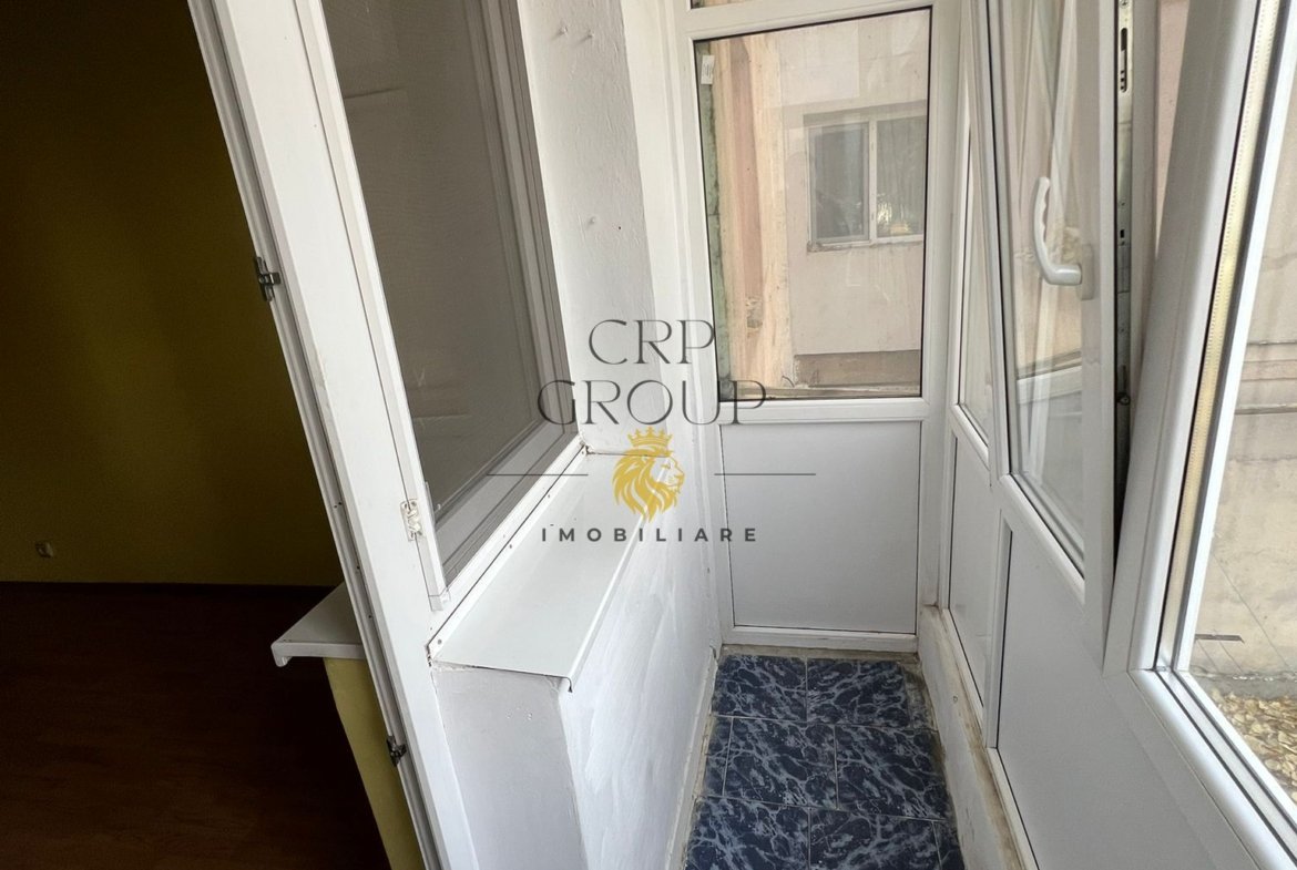 Apartament 4 camere, etaj 1/4, zona Mausoleul Eroilor – Sud
