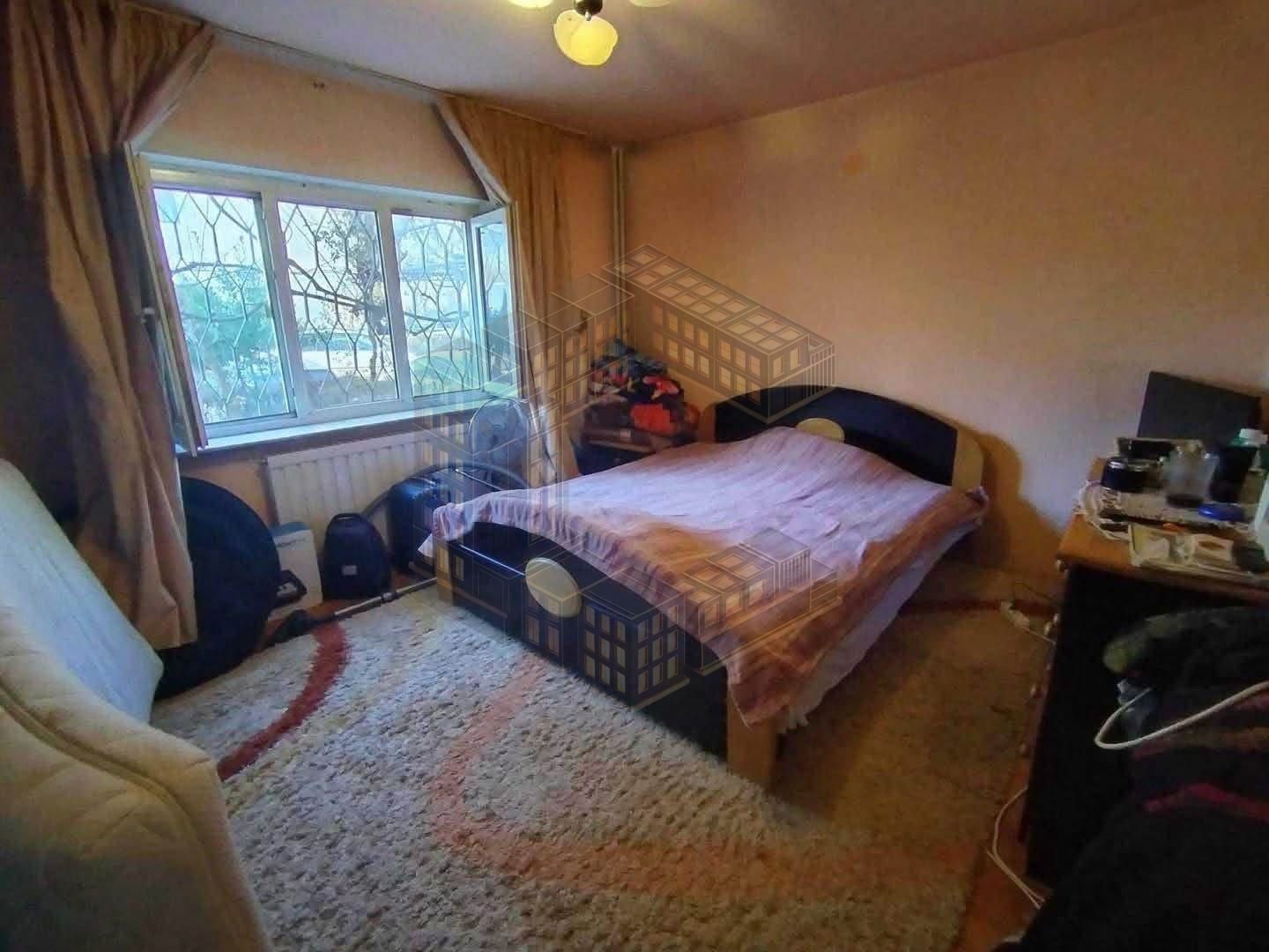 943cb3a201c646a9b0b532e0933bfe93 Apartament cu 3 camere, decomandat, centrala,de vânzare, Girocului