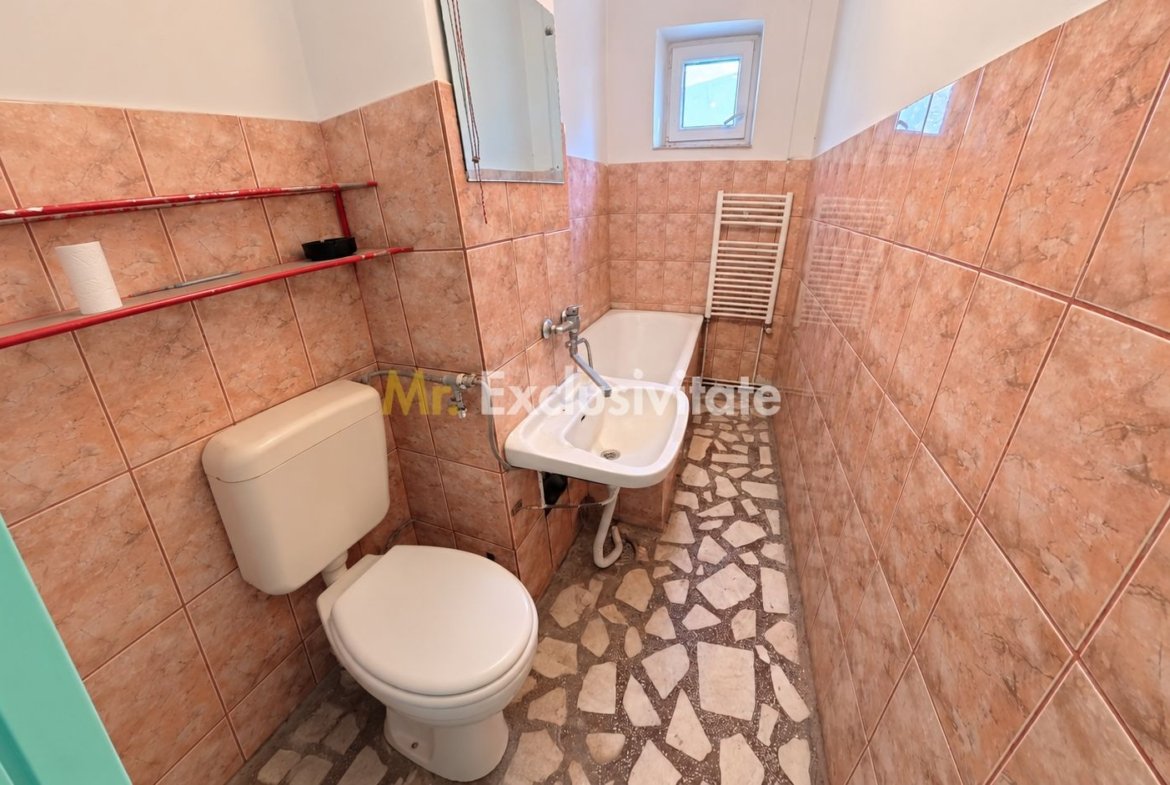 DE VANZARE APARTAMENT 2 CAMERE