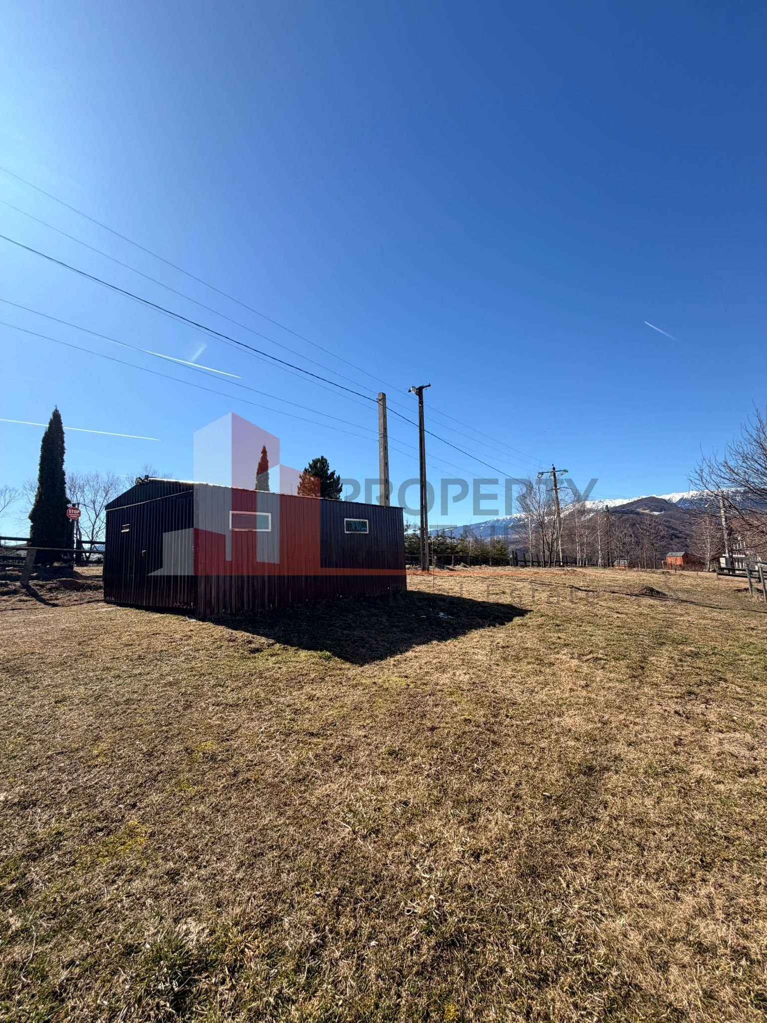 Casă tradițională cu 1800 mp teren  în Sohodol, Bran | Priveliște superba