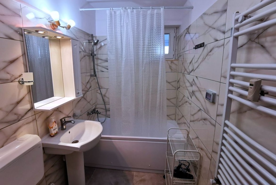 Vand apartament 2 Camere zona Obor – Avrig