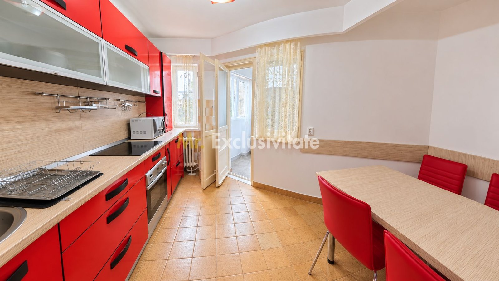 971d55fc1e074e1397ef38f9e416166c Apartament 3 camere de închiriat, Micro 16, Bulevardul Muncii