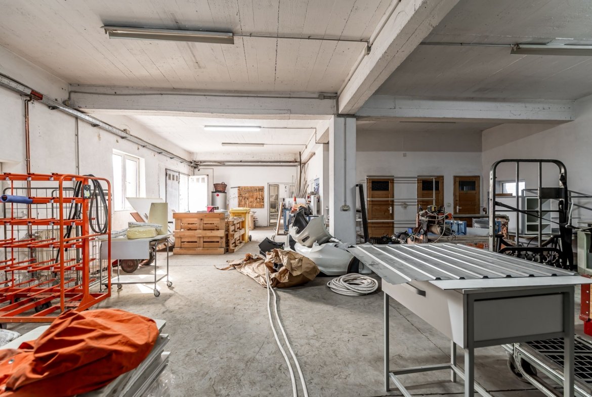 Hală industrială lângă DEDEMAN, teren 1337 mp si construcție de 814 mp