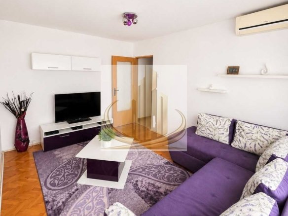Apartament 2 camere, 43 mp utili, etaj 4/4, mobilat, zona Șagului