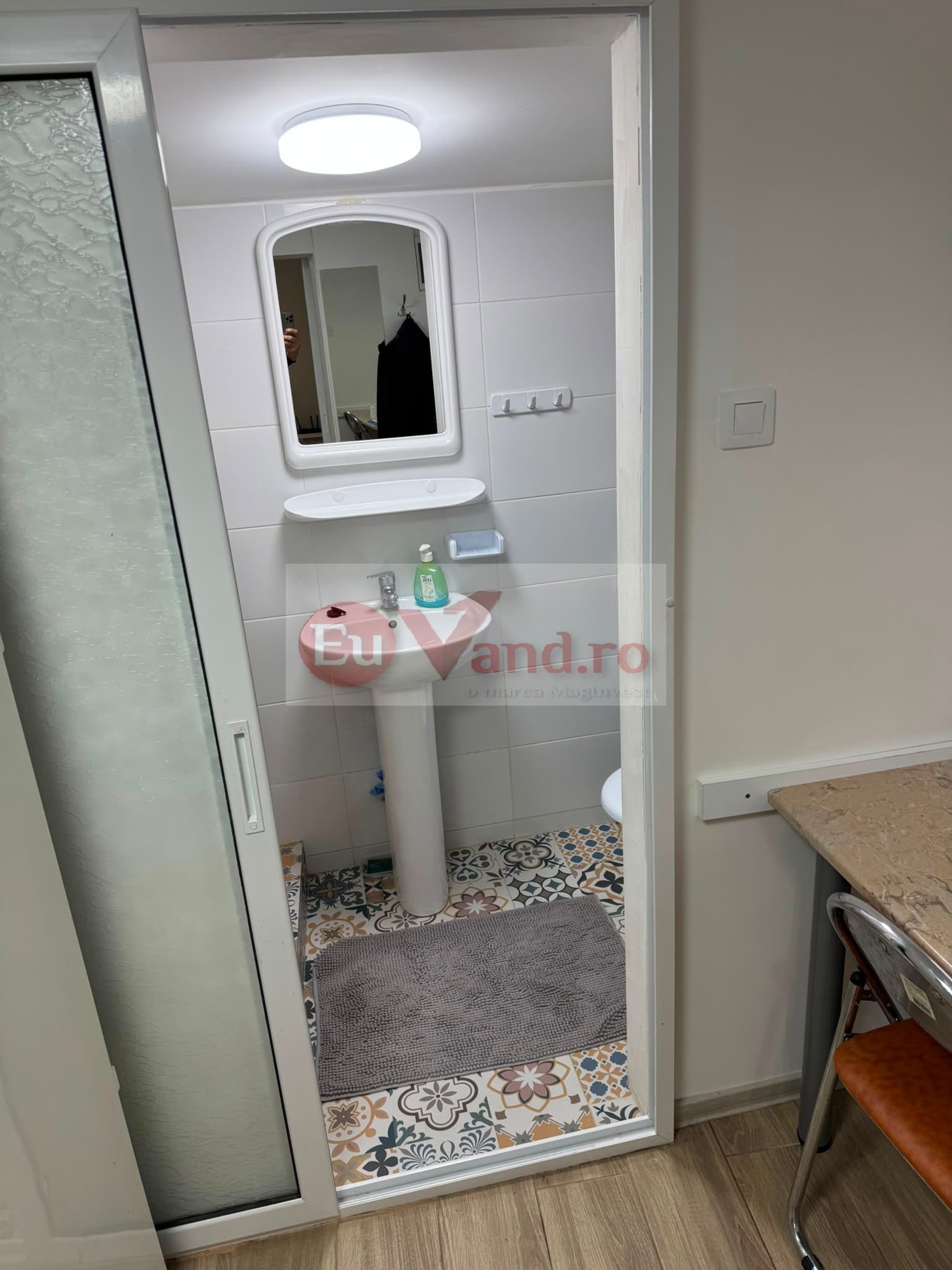 9924369f2eea4f0787d2049d3adea75d De inchiriat apartament o camera la curte, Zona General, 260 euro negoc.