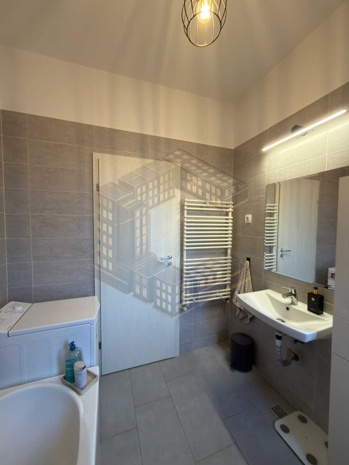 999dbba10048483eb7f7444f2f549af2 Apartament de vanzare,semidecomandat, centrala proprie, Giroc
