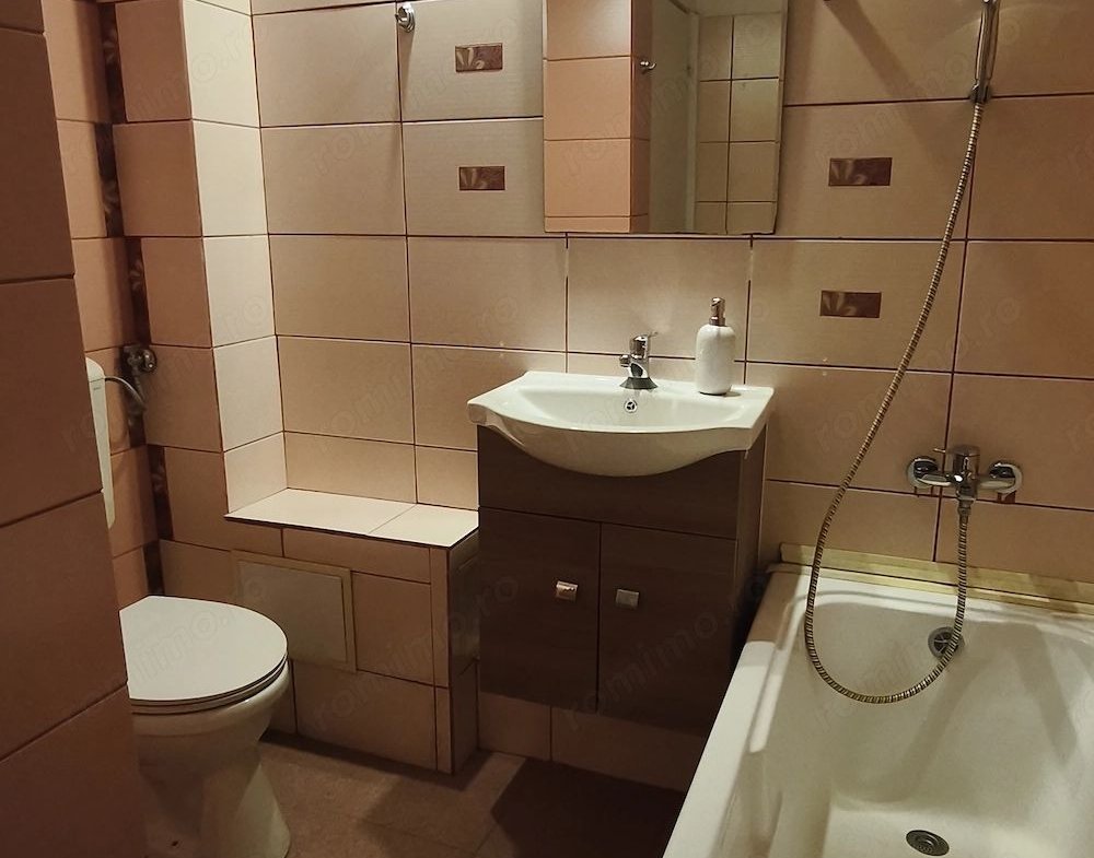Apartament cu 2 camere, etaj 3 chiar în Complexul Studențesc