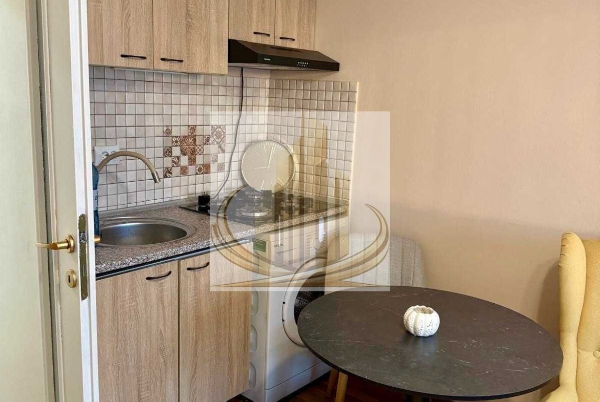 Garsonieră renovată complet, mobilată și utilată – Modern