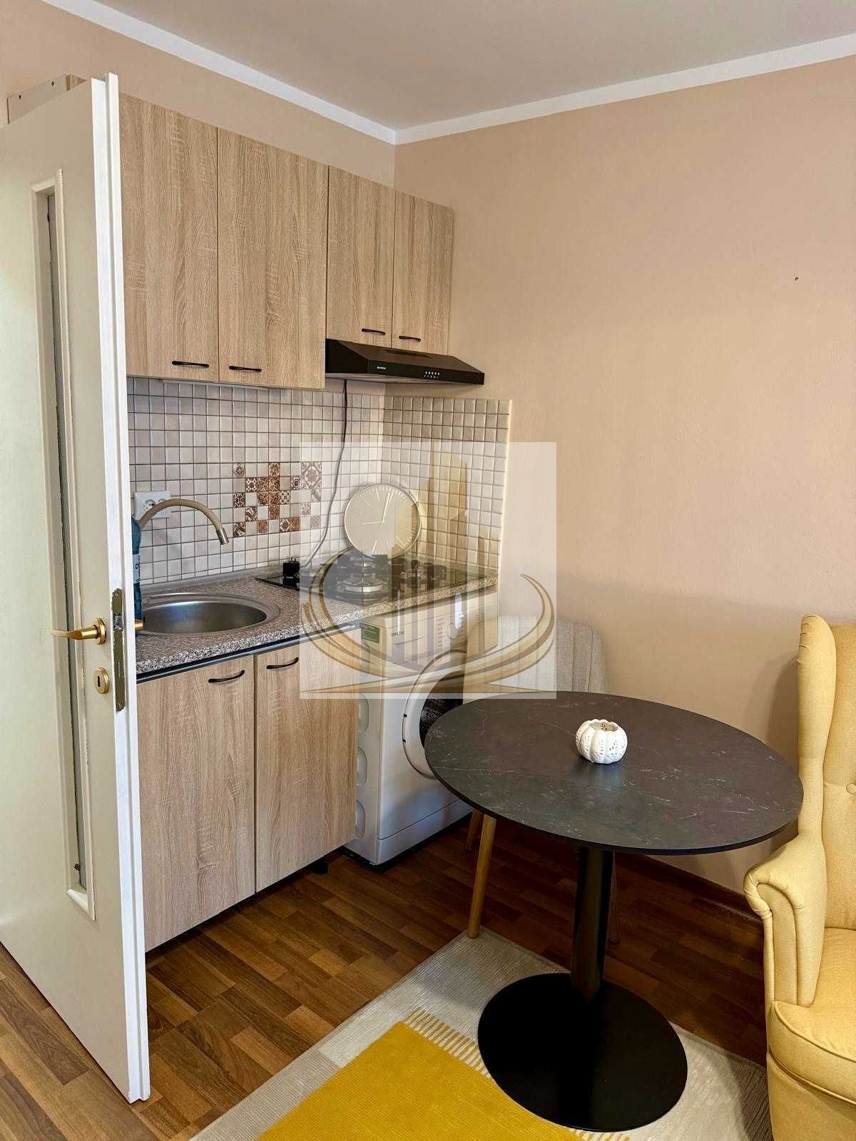 9a9a4d34dccb49fe868fa60329c431e9 Garsonieră renovată complet, mobilată și utilată – Modern