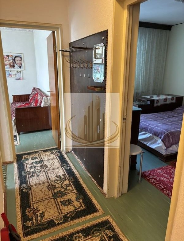 apartament 3 camere decomandat, 61 mp+boxa, Strada Covasna