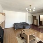Un apartament care bifează exact ce contează spațiu lumină liniște și parcare