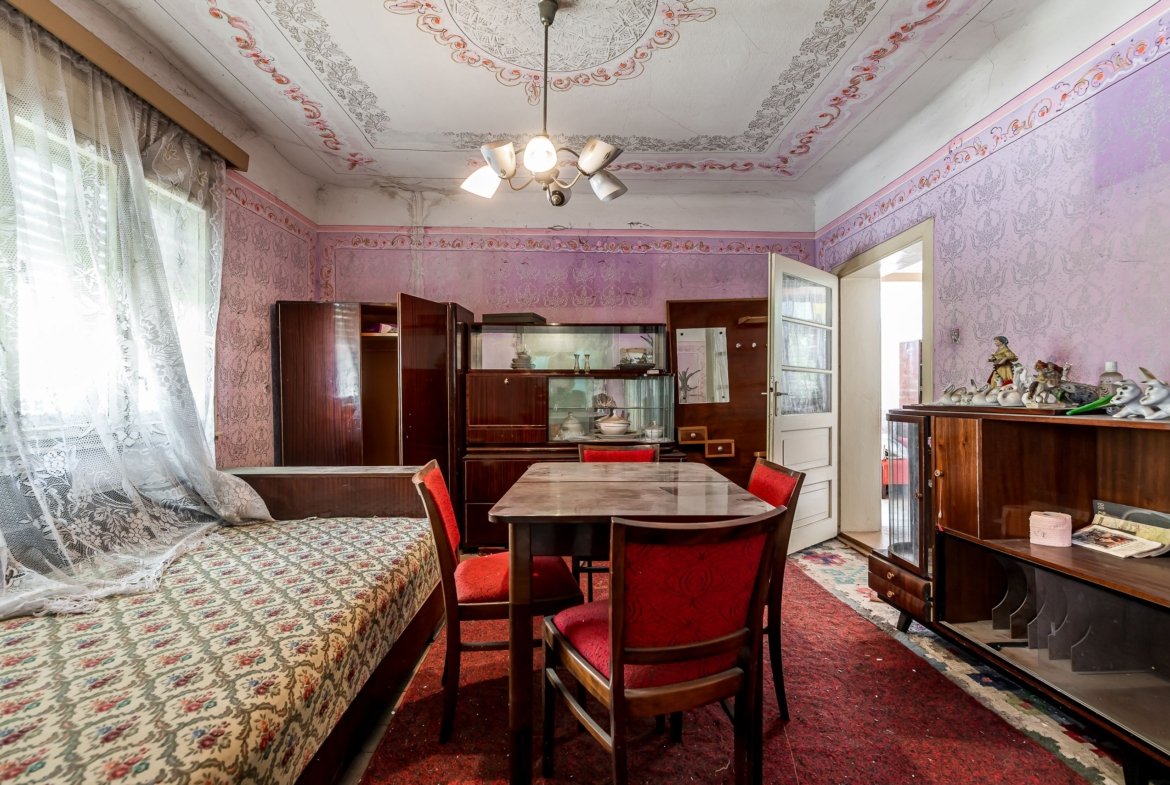 Casă de Vânzare în Bujac | Teren 1.018 MP | 2 Fronturi Stradale