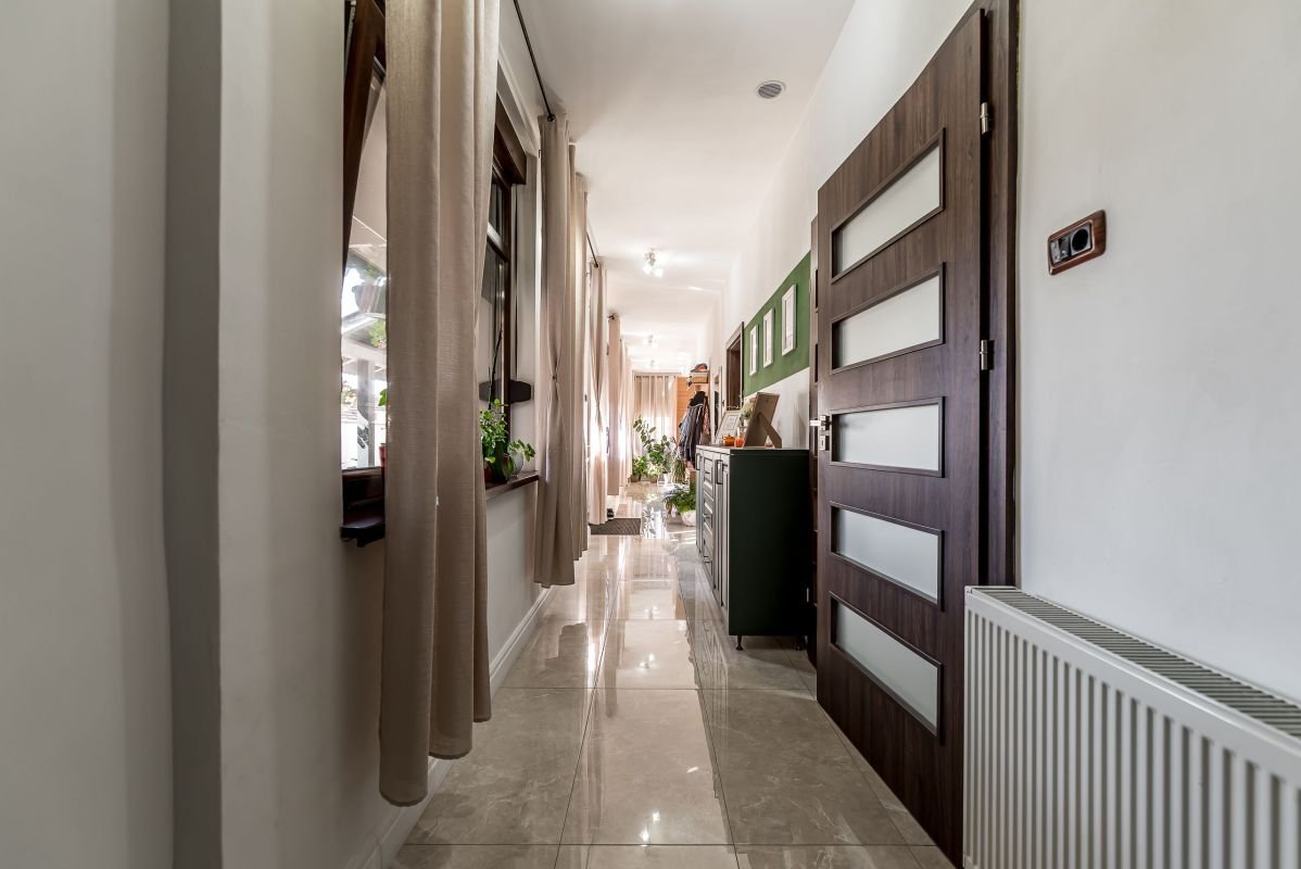 9ba5f3db5cfc4bf880cd1354ba6cb7c2 Casa renovata 4 camere – Sanicolau Mic – COMISION 0