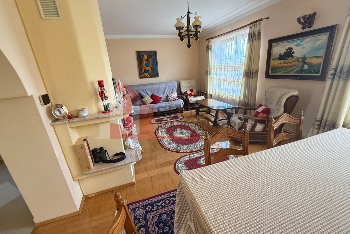 Casă 5 dormitoare + casă de oaspeți, priveliște Piatra Craiului, Sohodol-Bran