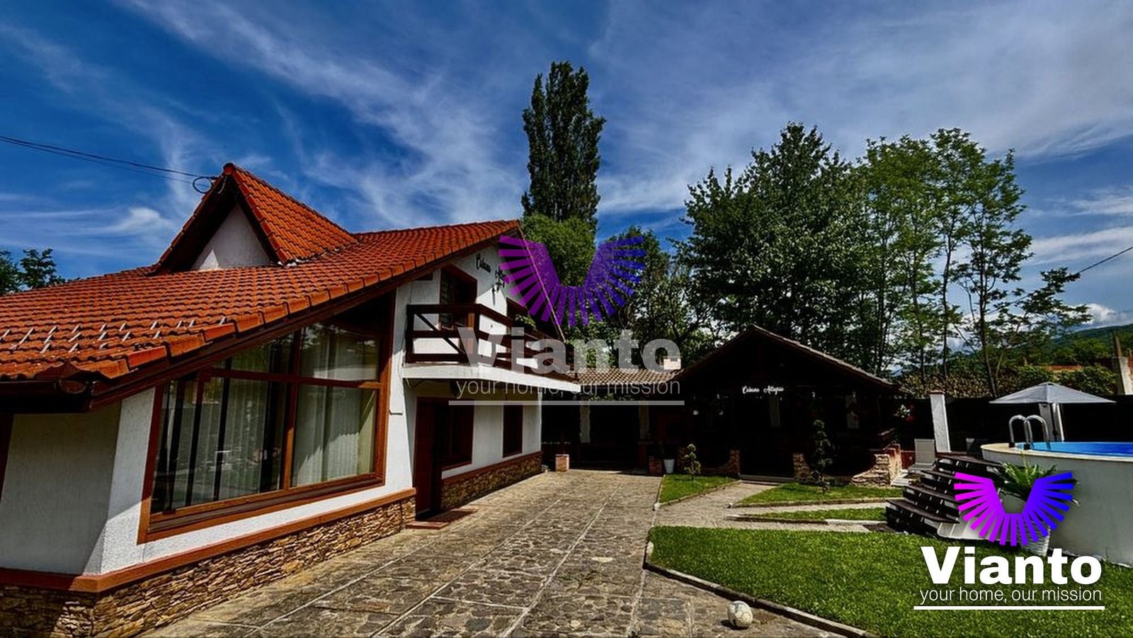 9c9e1f30881d4300b1bb368fd0d782be Casă de vânzare cu piscina in Tocile – Sadu | Zonă superbă