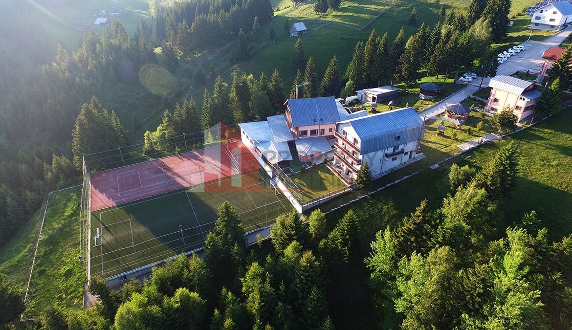 Resort 4 Stele de Vânzare | Fundata Brașov | 45.000mp | 43 Unități |
