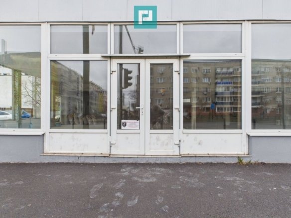 Spațiu comercial 200mp + 90mp mansarda – Cantemir