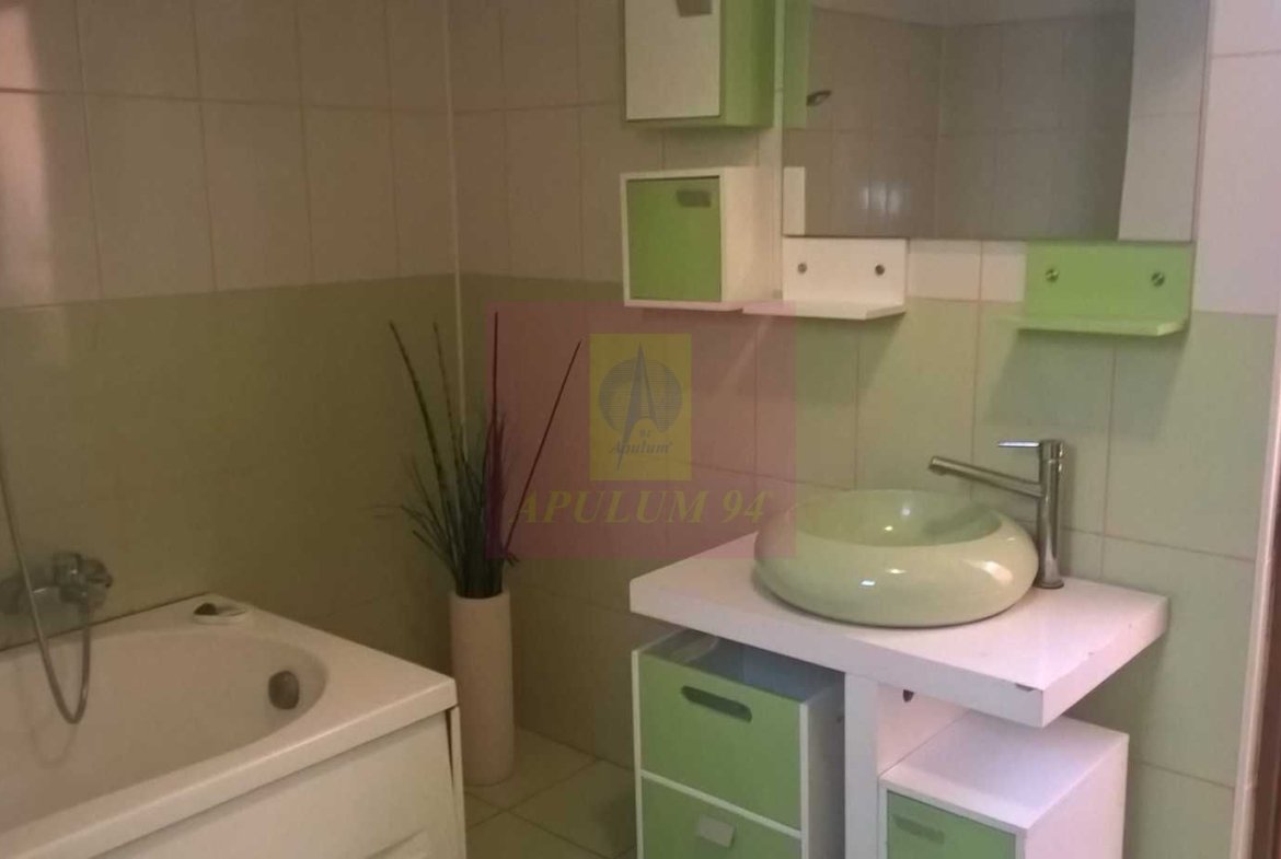 Penthouse cu 3 camere și terasă de 40 mp | Zona 1 Mai – Ion Mihalache