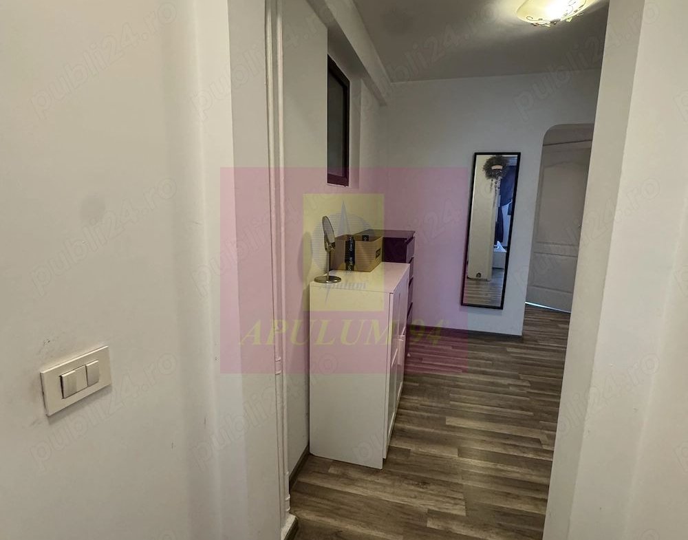 Apt 3 camere, finisat si  mobilat -Mega Mall