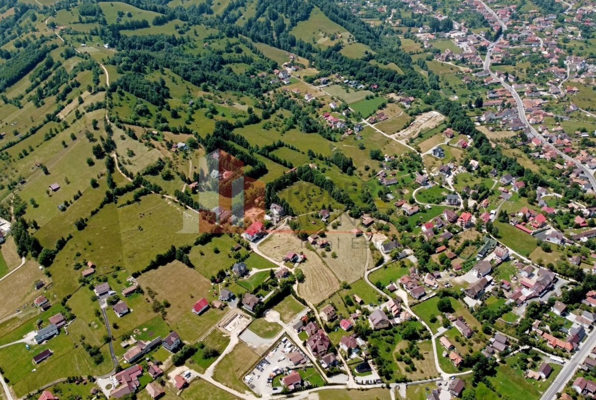 Teren intravilan Bran 2.772 mp | Vedere Piatra Craiului | Potrivit pentru cabane