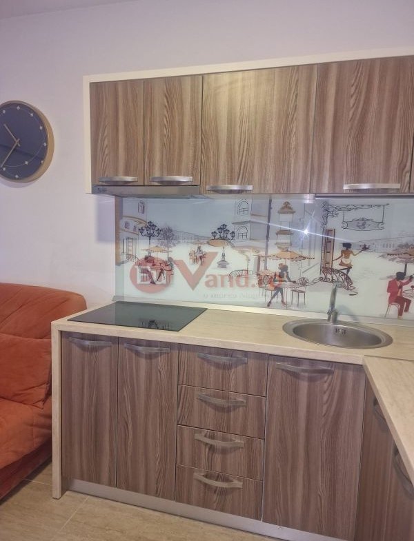 De inchiriat apartament cu 2 camere bloc nou, Anul revolutiei, et.1, 450 E