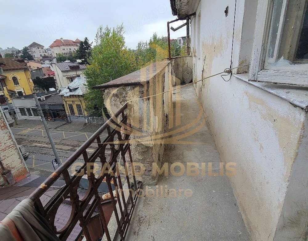 Vand ap 2 camere parcul Carol