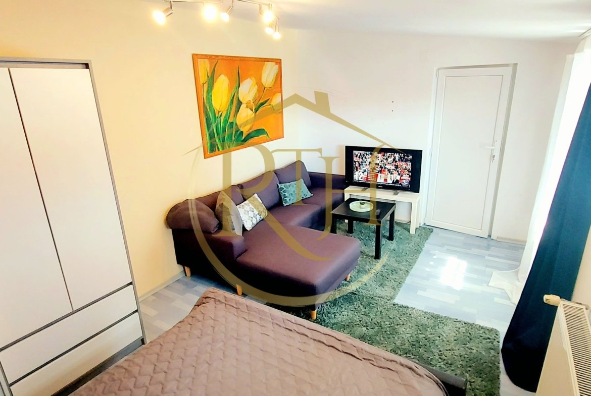 Apartament 1 cameră de închiriat, etaj 1, zona Modern, terasă proprie