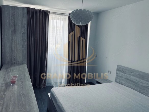 Apartament cu 3 camere, parcare și boxă, în zona Torontalului
