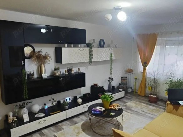 Apartament renovat integral, cu 2 camere în Zona Plăvăț 2, Girocului