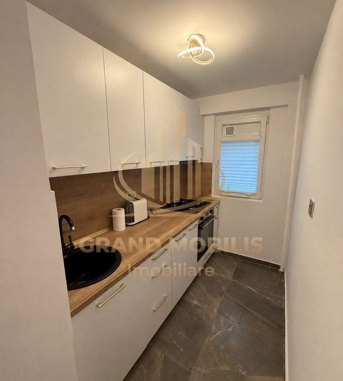 Vand apartament 2 camere, Bucuresti Sector 4