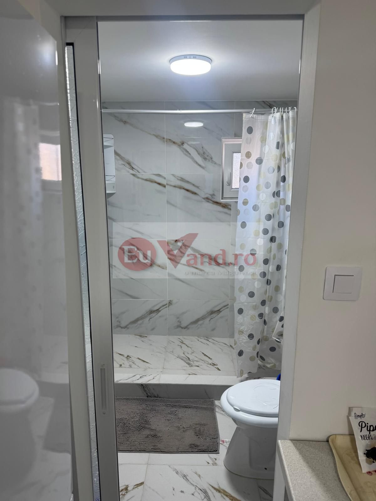 a453302a1da843ee9acc494a67d78ff3 De inchiriat apartament cu o camera la casa, 260 euro negociabil