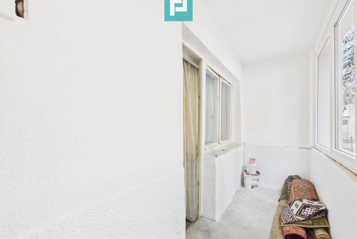 APARTAMENT 2 CAMERE LA PARTER, GRĂDIȘTE