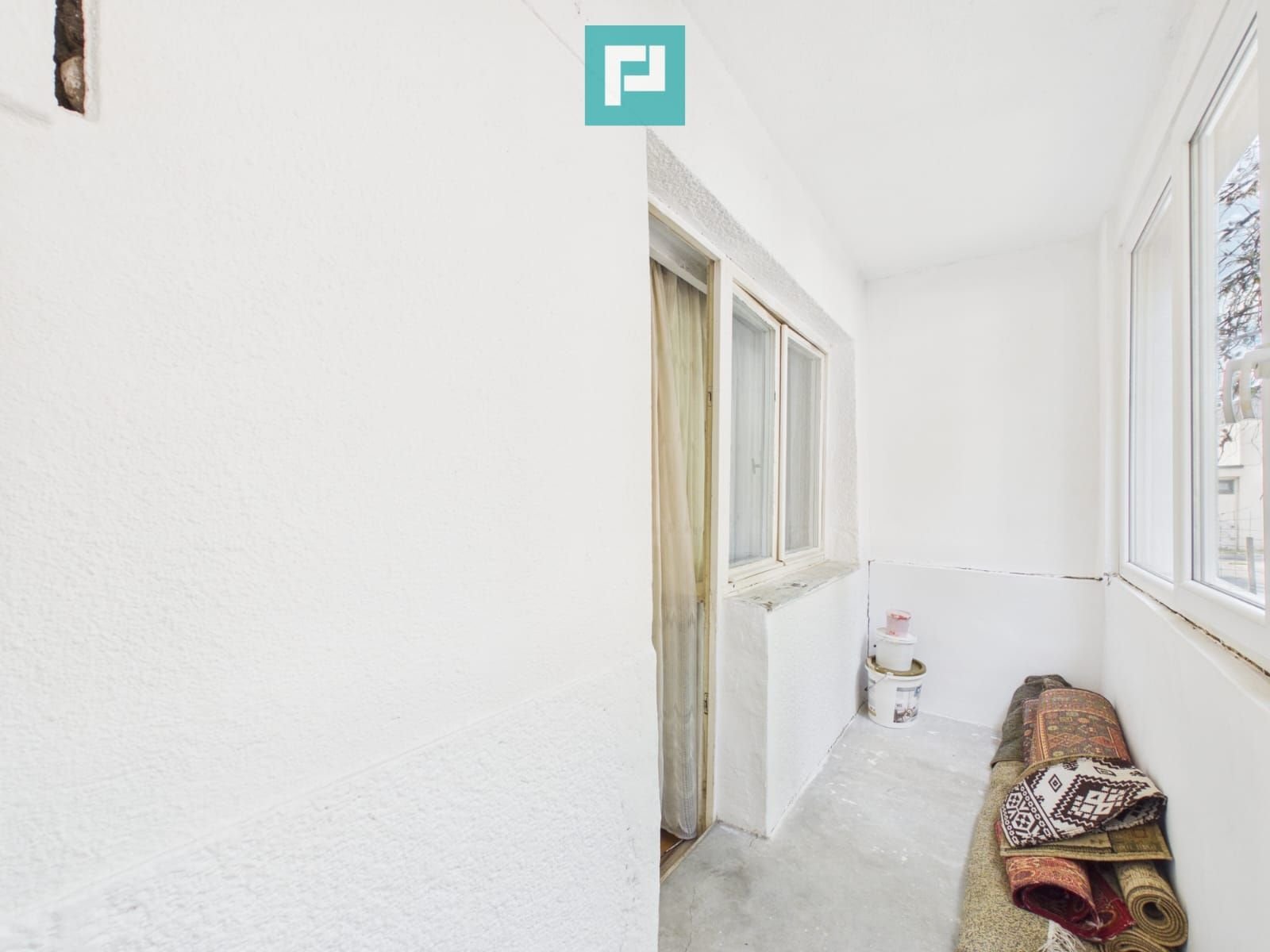 APARTAMENT 2 CAMERE LA PARTER, GRĂDIȘTE