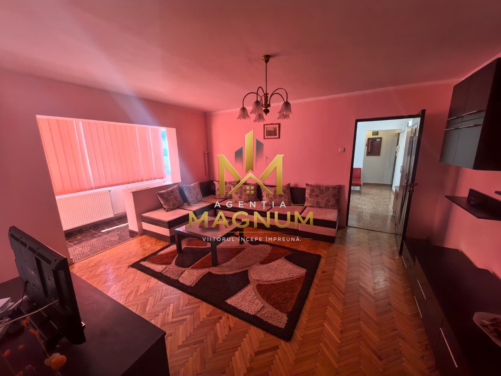 Apartament cu 3 camere de inchiriat
