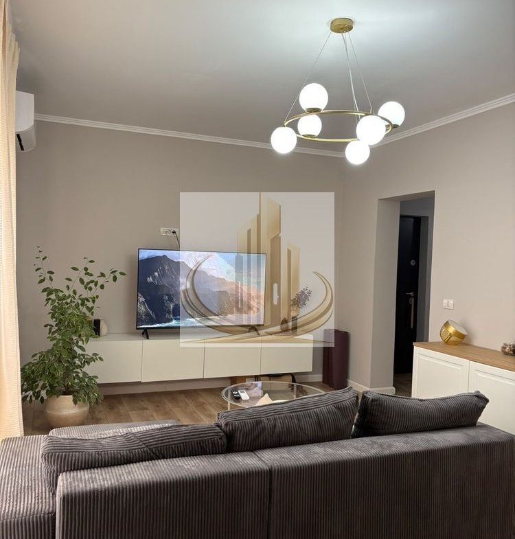 Apartament cu 2 camere, modern, cu parcare inclusă