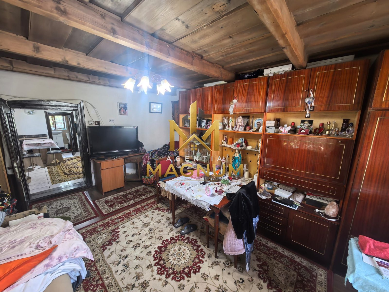 a845f3aa149343f3a7d22a26ce908bc7 Casă P+M de vânzare | 450 mp teren | Centru Baia Sprie