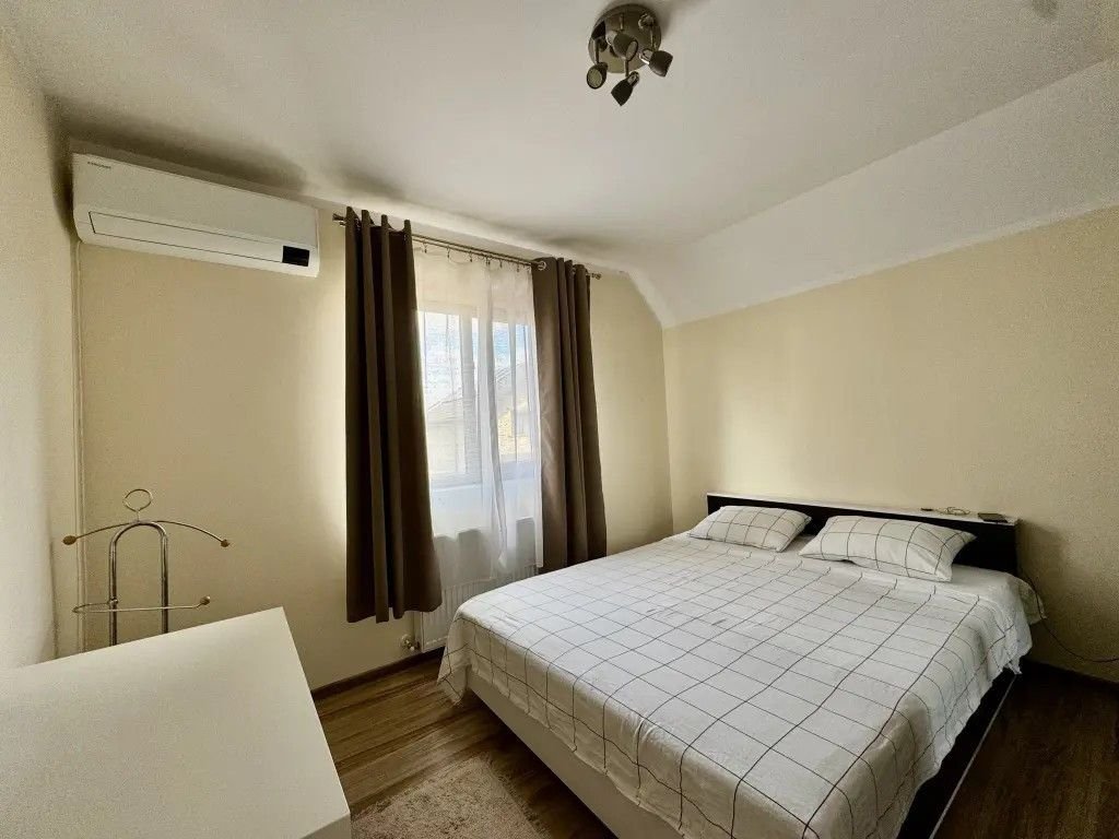 Casa individula ,teren 230 mp-Giroc ,Trandafirilor