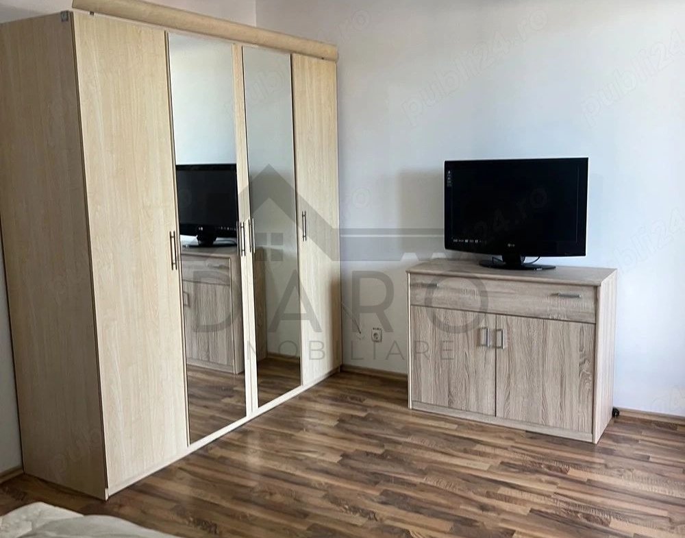 Inchiriez apartament 3 camere penthouse