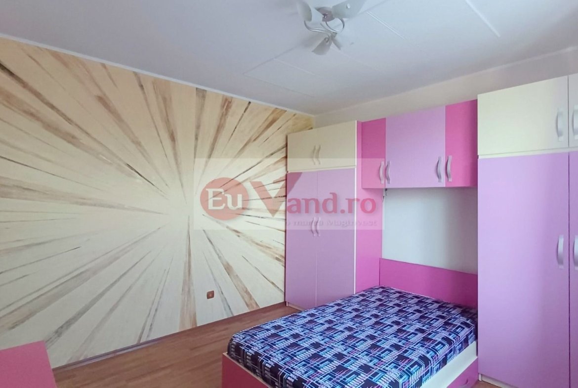 Vila P+1+M, 6 camere, Micro 16, 303 mp utili, teren 406 mp – 272.000 Euro