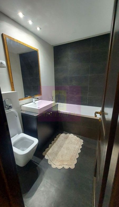 Vand apartament 3 camere Bd Libertatii