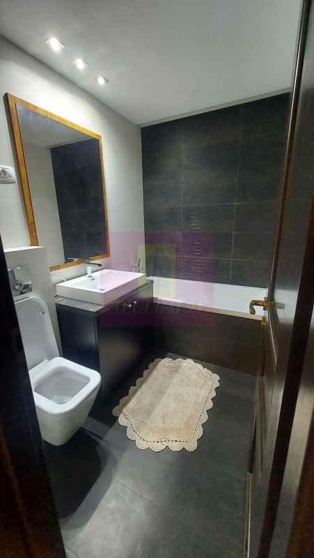 Vand apartament 3 camere Bd Libertatii