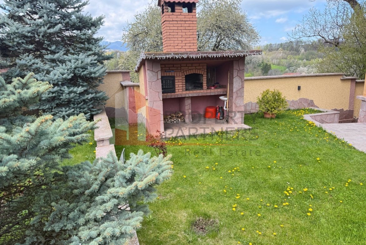 Casă 5 dormitoare + casă de oaspeți, priveliște Piatra Craiului, Sohodol-Bran