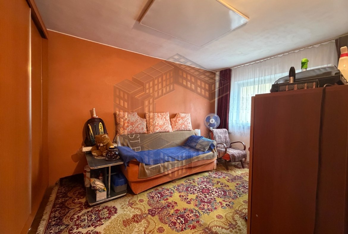 Apartament 3 camere de vanzare, etajul 2, zona Girocului, Timisoara