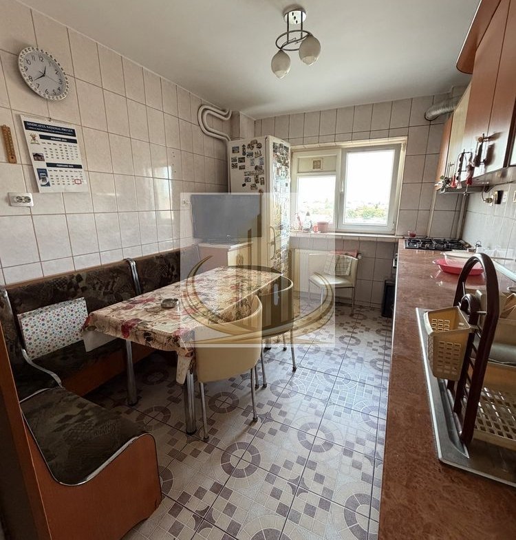 Apartament cu 4 camere 2 bai sector 4  Berceni