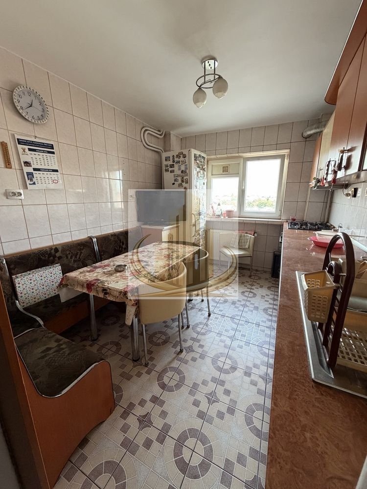 Apartament cu 4 camere 2 bai sector 4  Berceni